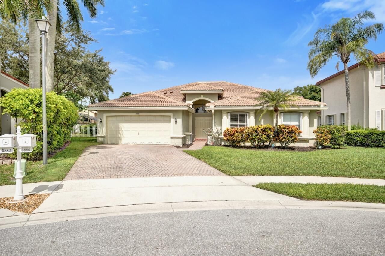 5886 Bay Hill Circle, Lake Worth, FL 33463 Photo