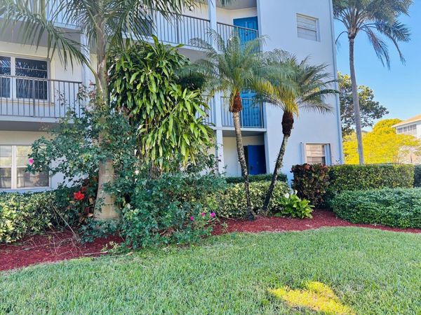 800 SW 125th Way, Unit 112O, Pembroke Pines, FL 33027
