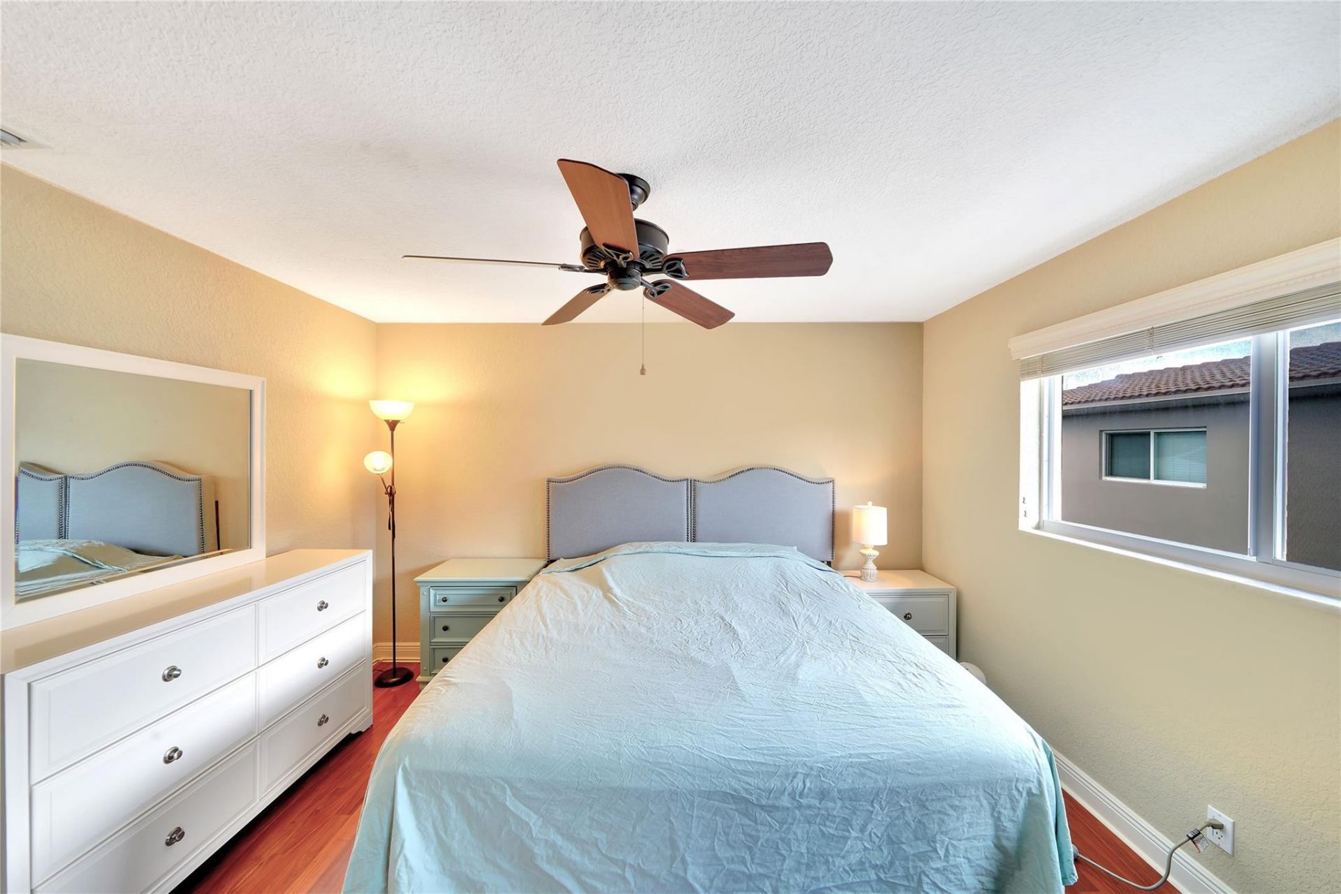 2701 Middle River Drive, Unit 11, Fort Lauderdale, FL 33306 Photo