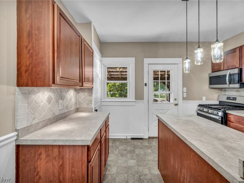 187 Baldwin Street, Wadsworth, OH 44281 Photo 12