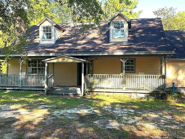 137 Adams Way , Defuniak Springs, FL 32435