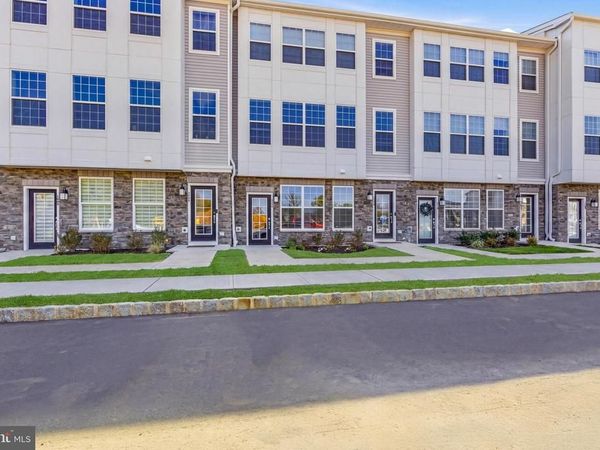 116 LEONA STEWART , PENNINGTON, NJ 08534
