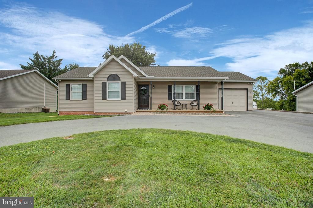 2597 White Church Road, Chambersburg, PA 17202 Main Photo
