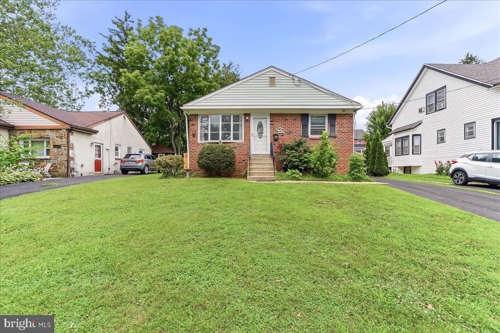 426 SHARP AVENUE, GLENOLDEN, PA 19036