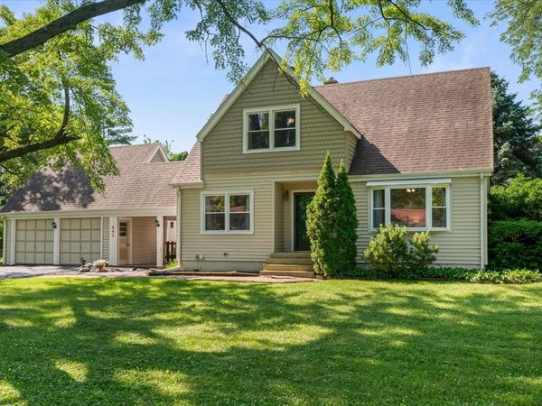 16W661 White Pine Road , Bensenville, IL 60106