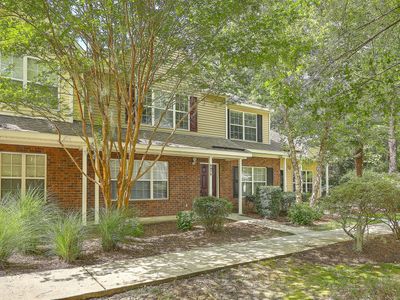 8074 Shadow Oak Drive, North Charleston, SC 29406