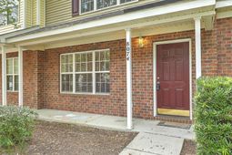 8074 Shadow Oak Drive photo 4
