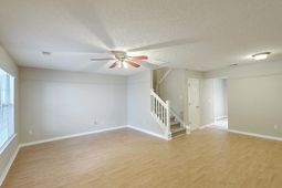8074 Shadow Oak Drive photo 4