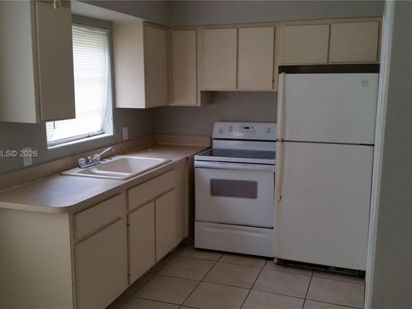 5900 NW 16th Pl , Unit 2, Sunrise, FL 33313