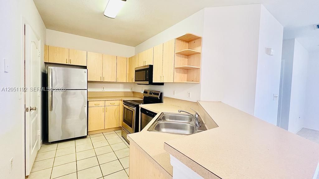116 SW Peacock Blvd , Unit 9-206, Port Saint Lucie, FL 34986 Photo