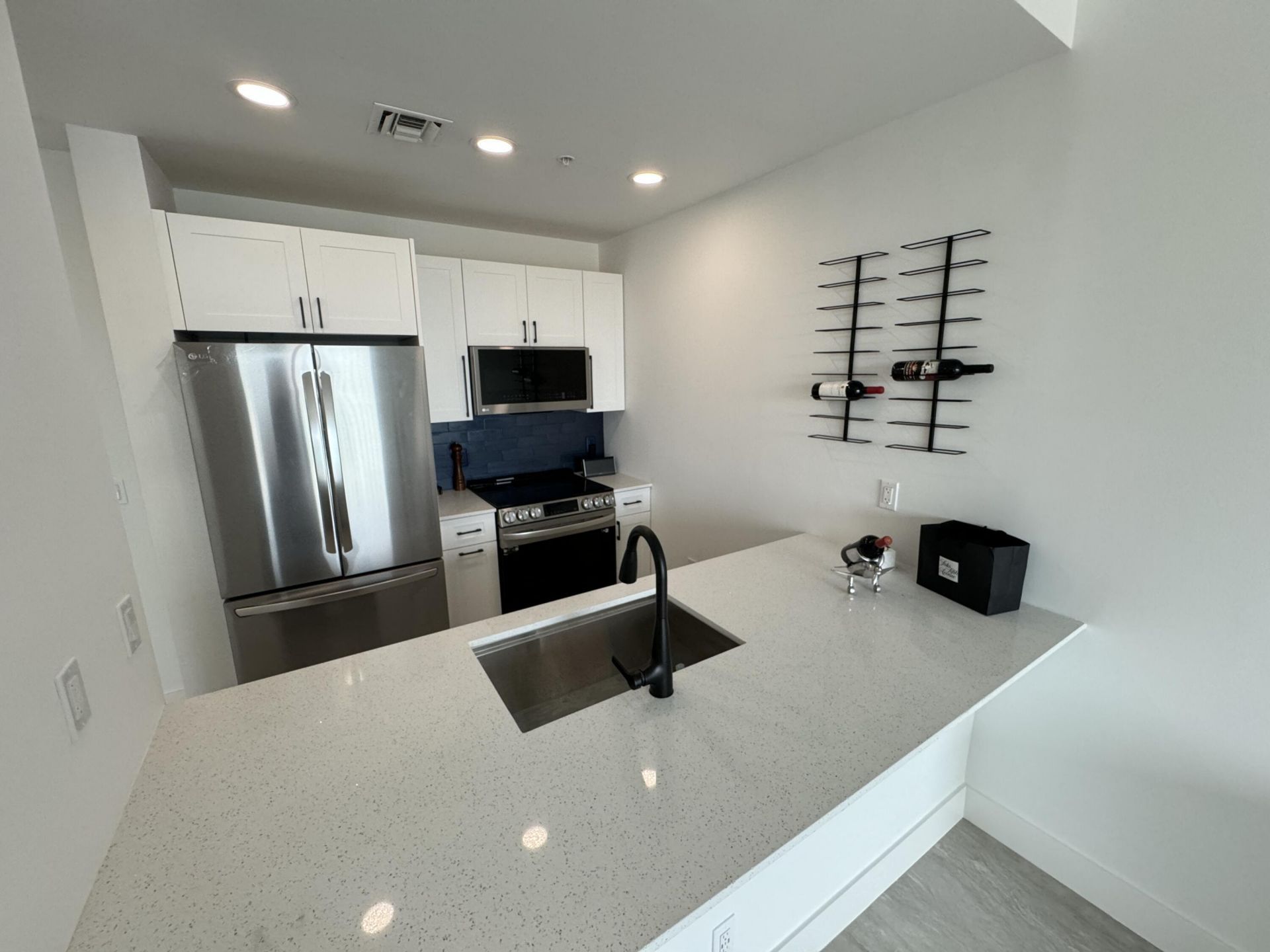 511 Lucerne Avenue, Unit Ph 611, Lake Worth Beach, FL 33460 Photo