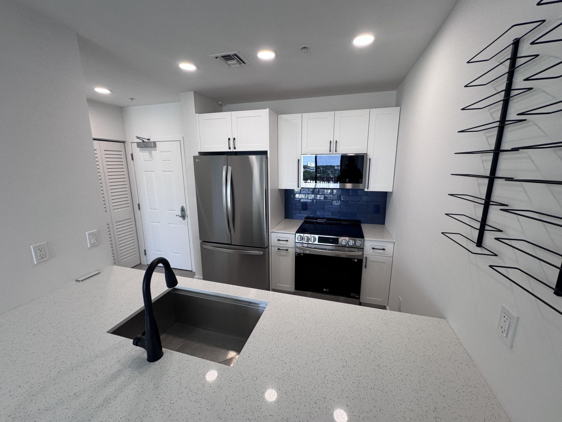 511 Lucerne Avenue, Unit Ph 611, Lake Worth Beach, FL 33460 Photo