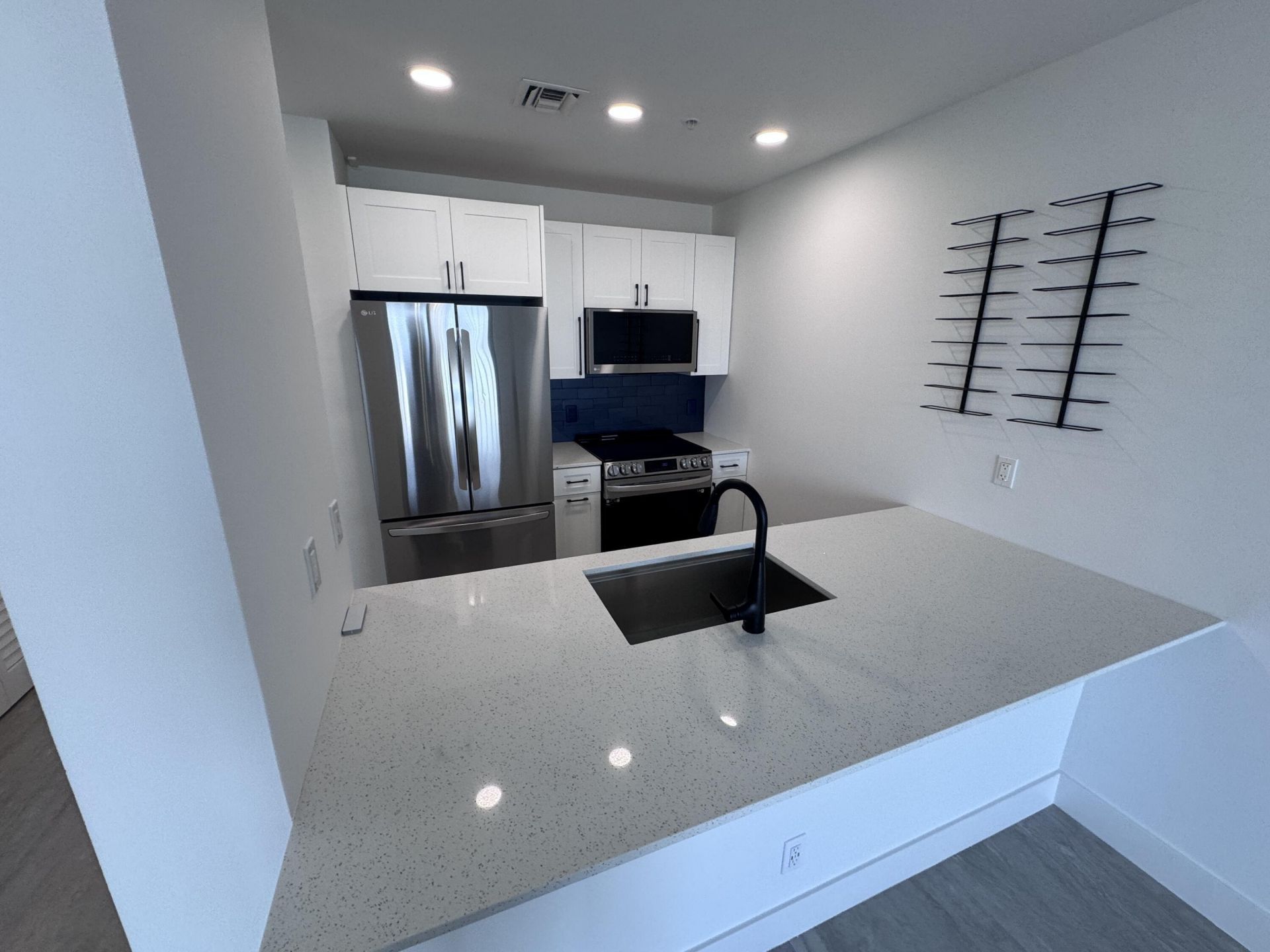 511 Lucerne Avenue, Unit Ph 611, Lake Worth Beach, FL 33460 Photo