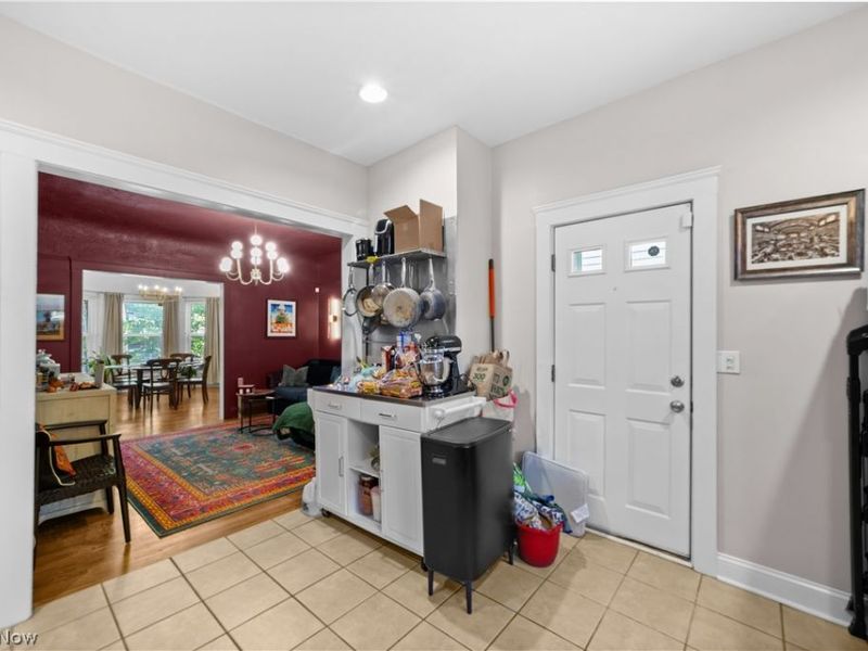 6402 Bridge Avenue, Cleveland, OH 44102 Photo 13