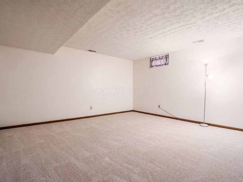 114 Corbins Mill Drive, Unit 4, Dublin, OH 43017 Photo 15
