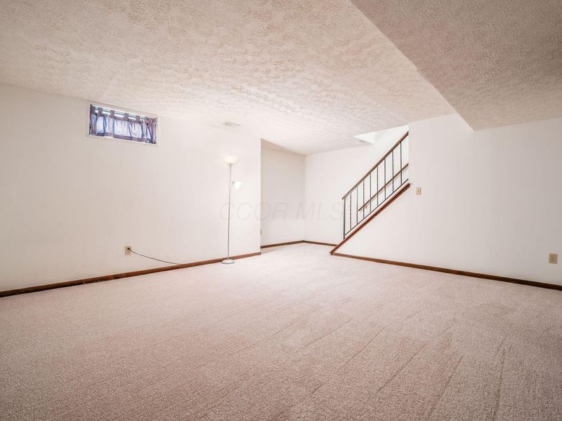 114 Corbins Mill Drive, Unit 4, Dublin, OH 43017 Photo 16