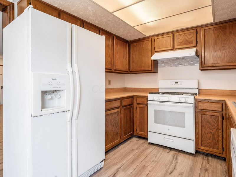 114 Corbins Mill Drive, Unit 4, Dublin, OH 43017 Photo 6