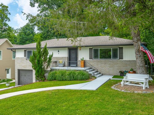 108 Forrest Avenue, Lookout Mountain, TN 37350