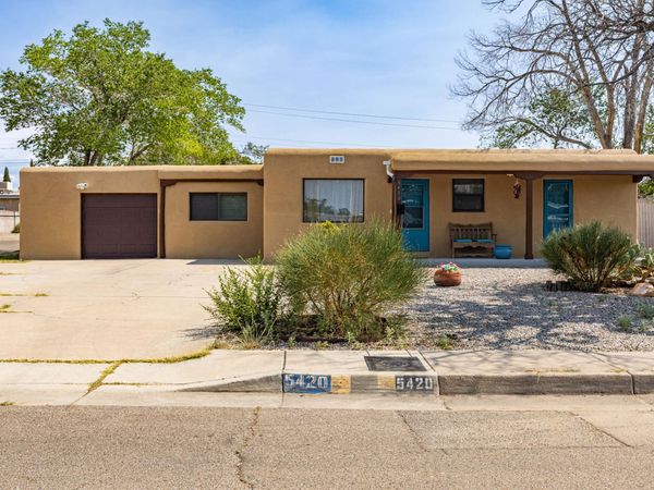 5420 Mountain Road NE, Albuquerque, NM 87110