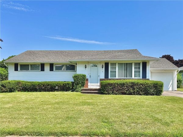 6 Worthington Road , Rochester, NY 14622