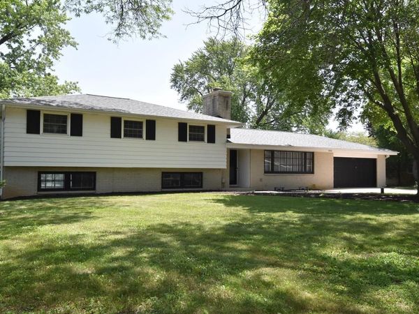 1840 Alverno DRIVE, Brookfield, WI 53005