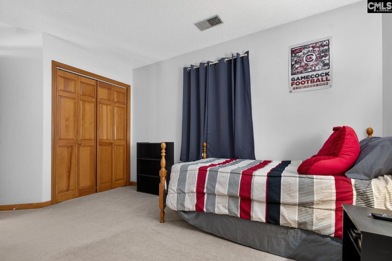 700 Highland Circle  Photo 7