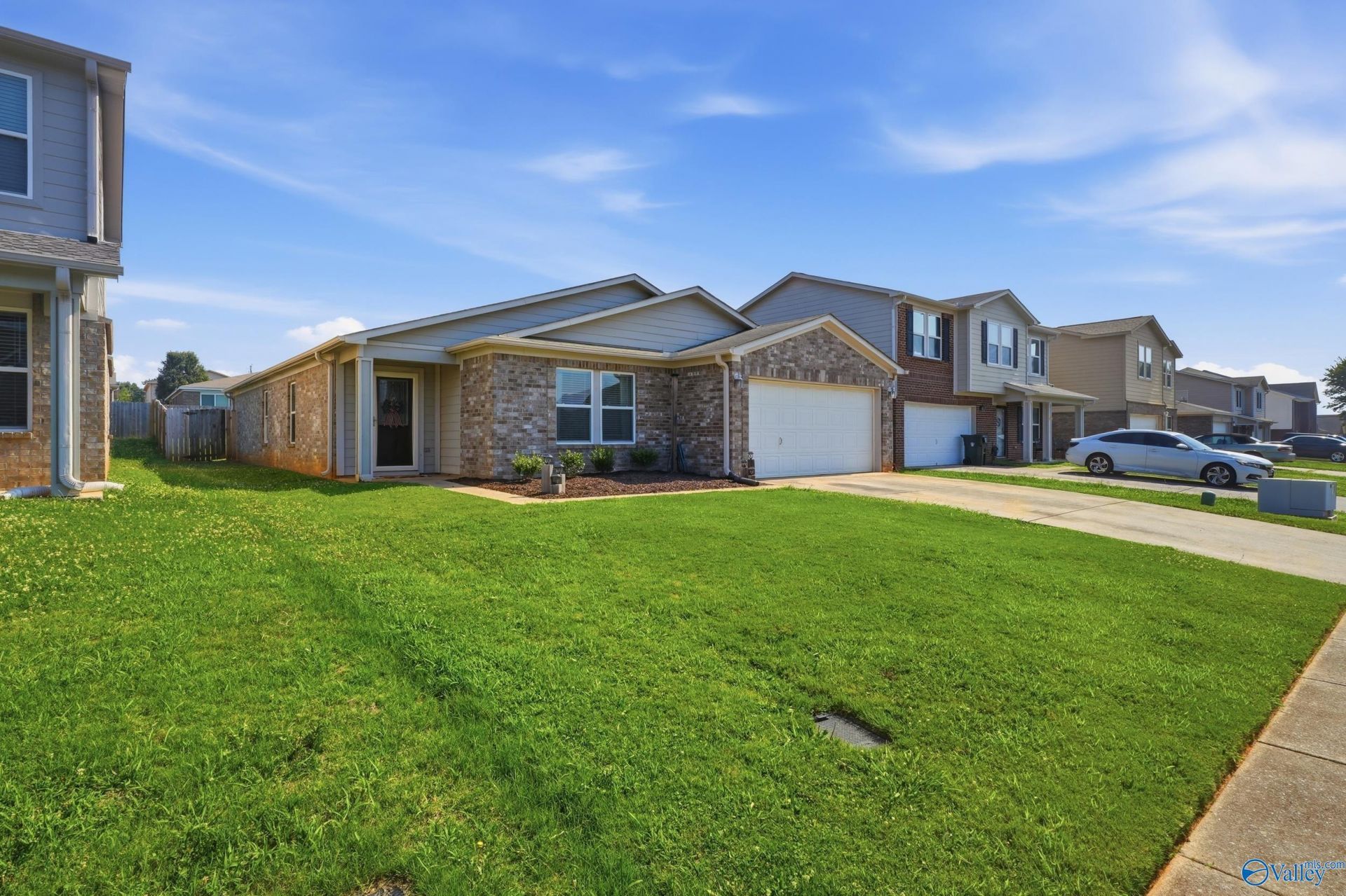 127 Vancouver Road, Meridianville, AL 35759 Main Photo
