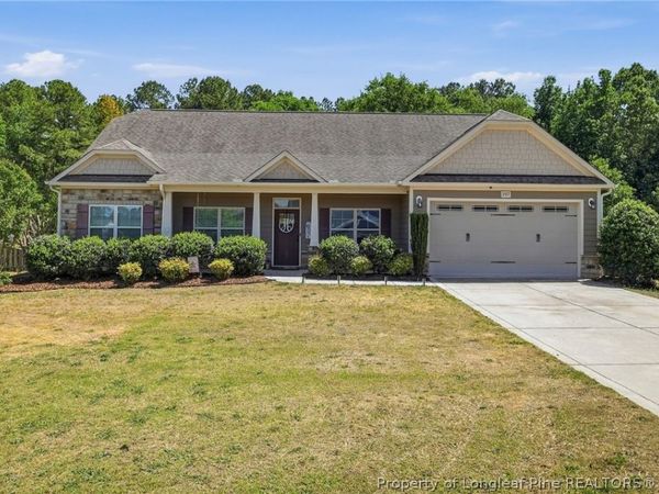 207 Brightleaf Drive, Whispering Pines, NC 28327