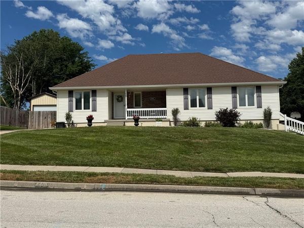 4401 SW 12th Street, Blue Springs, MO 64015