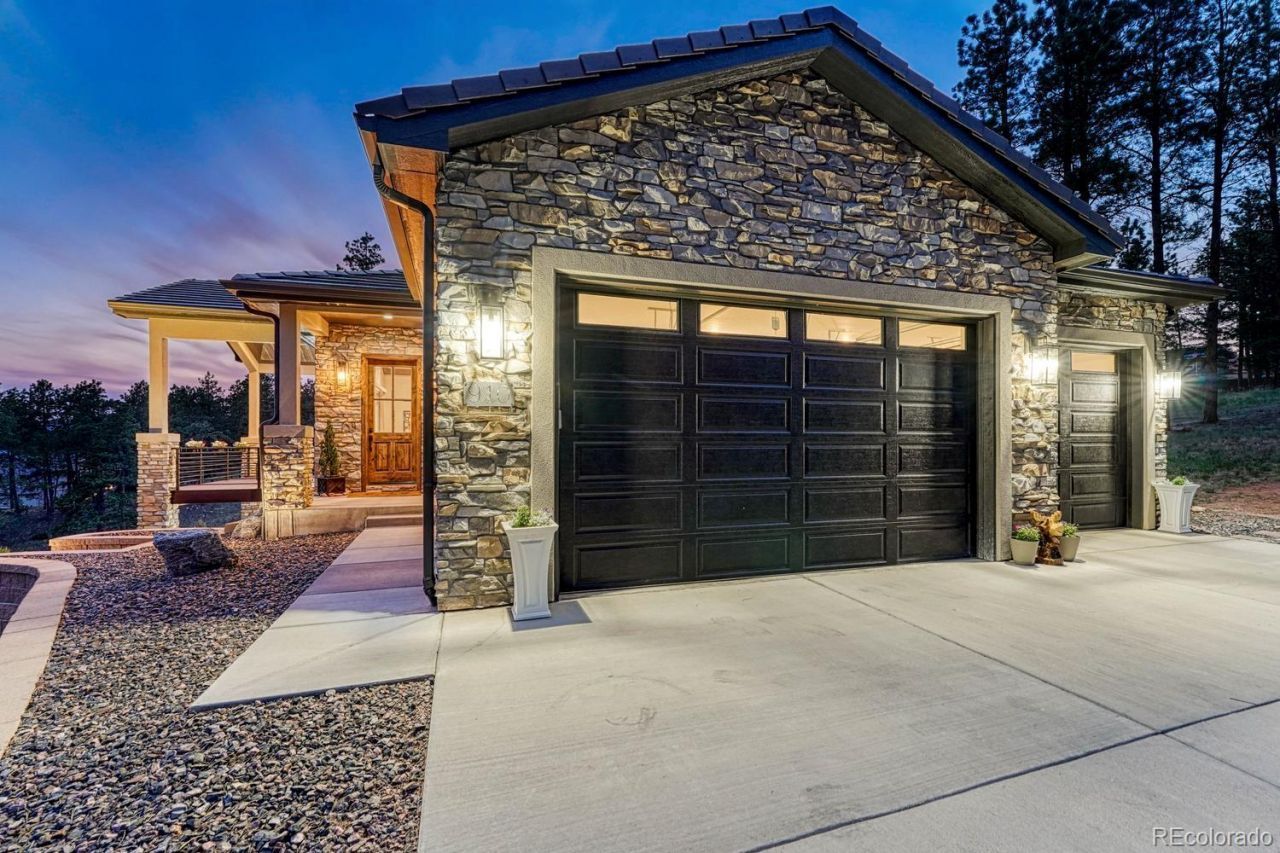 910 Spacious Skies Drive, Woodland Park, CO 80863 Main Photo