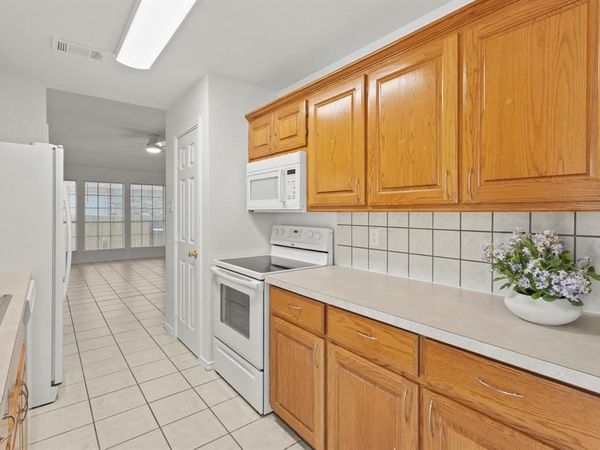 1011 Waterview Drive, Little Elm, TX 75068