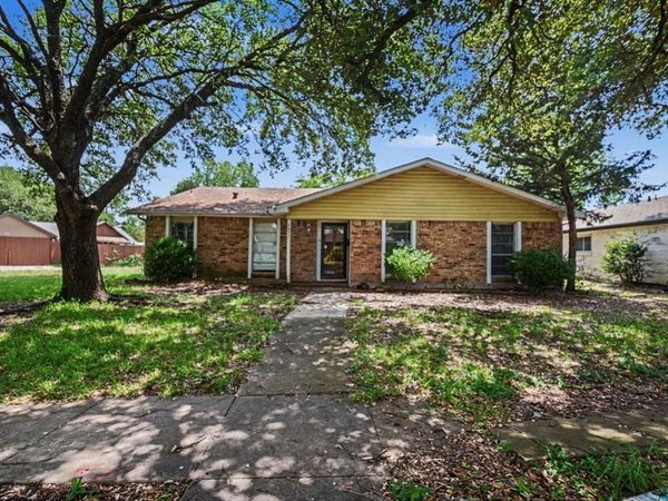 4237 Foliage Drive , Garland, TX 75043