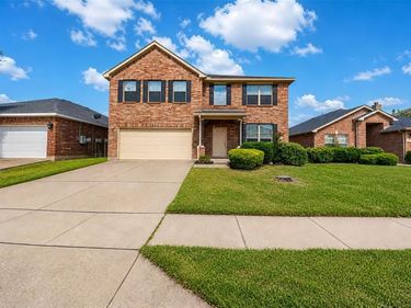 508 Lead Creek Drive, Fort Worth, TX 76131