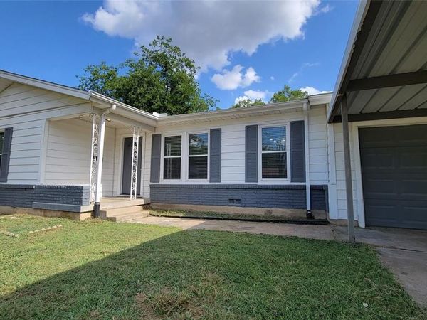 4804 Sabelle Lane, Haltom City, TX 76117