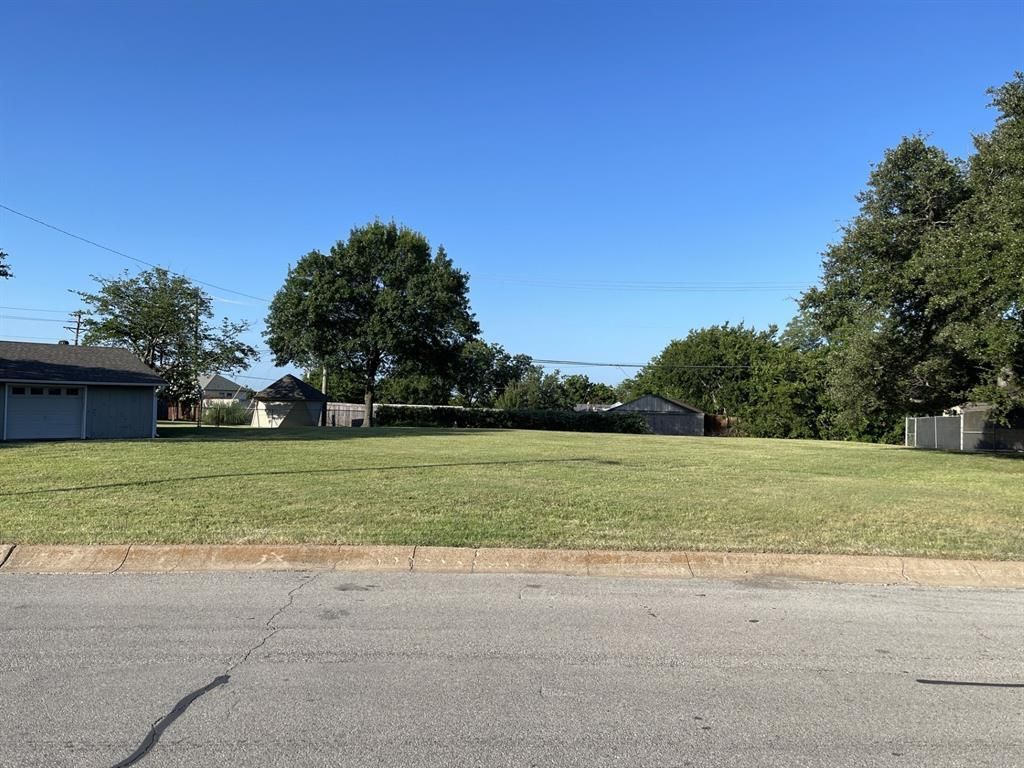 434 Live Oak Lane, Weatherford, TX 76086 Main Photo