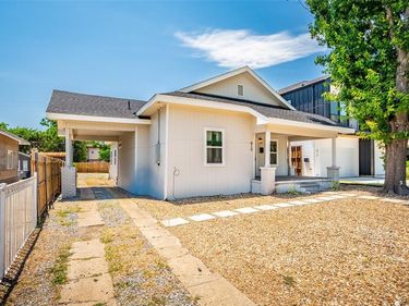 810 W 10th Street, Dallas, TX 75208