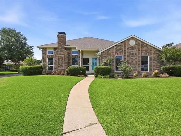 4257 Harvest Hill Road, Carrollton, TX 75010