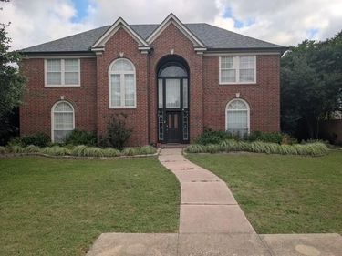6832 Clear Spring Drive, Fort Worth, TX 76132