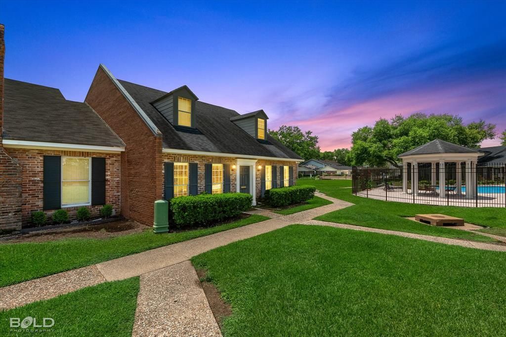 20 Tealwood Street, Shreveport, LA 71104 Main Photo