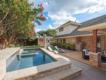 6902 Deloache Avenue, Dallas, TX 75225