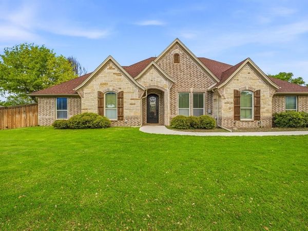 1035 Walking Horse Drive, Stephenville, TX 76401