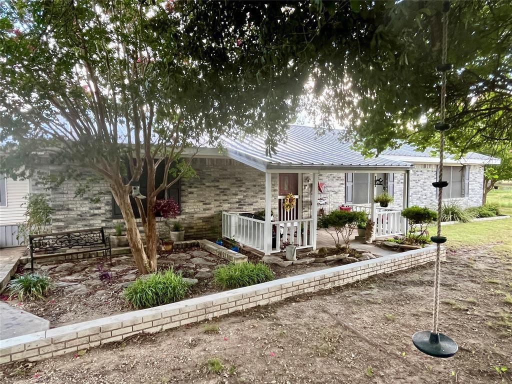 947 County Road 239, Hico, TX 76457 Main Photo