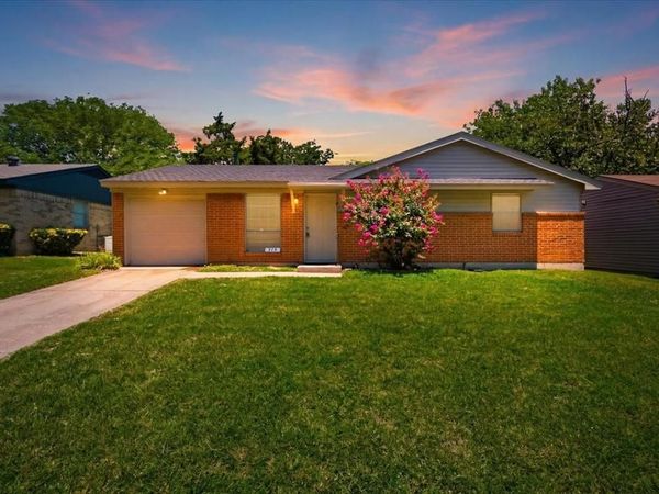 715 Thrush Avenue, Duncanville, TX 75116