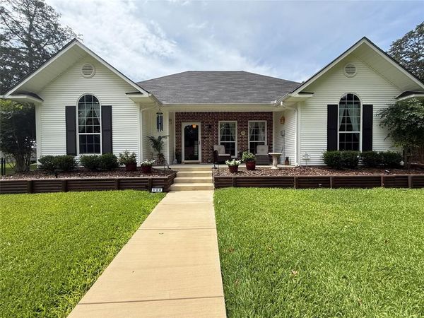 150 County Road 2439 , Mineola, TX 75773