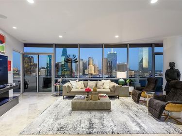 2200 Victory Avenue, Unit 2304, Dallas, TX 75219