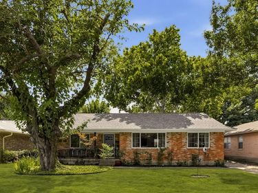 9639 Leaside Drive, Dallas, TX 75238