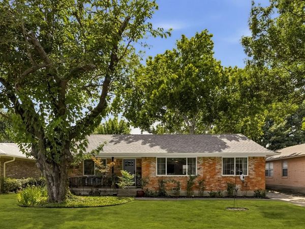 9639 Leaside Drive , Dallas, TX 75238