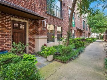 2411 N Hall Street , Unit 36, Dallas, TX 75204