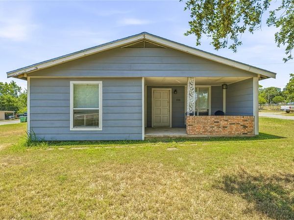 416 East Road, Stephenville, TX 76401