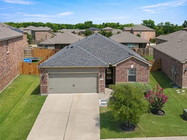 1535 Park Trails Boulevard, Princeton, TX 75407
